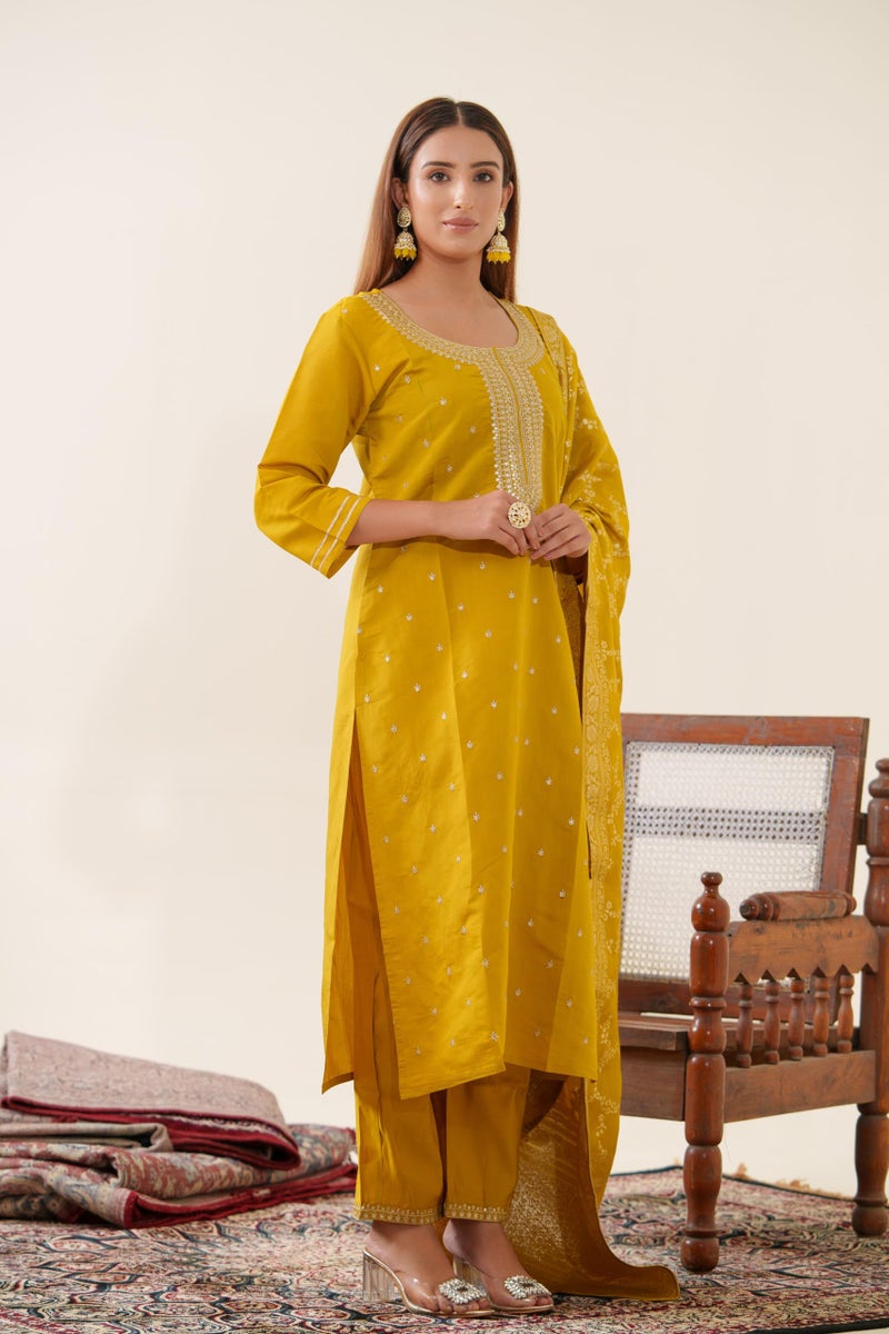 Kaari Women's Embroidered Kurti Set with Dupatta | Ethnic Suits with Embellished Dupatta | Everyday and Festive Kurti Set for Women|Mustard|M - Image 4