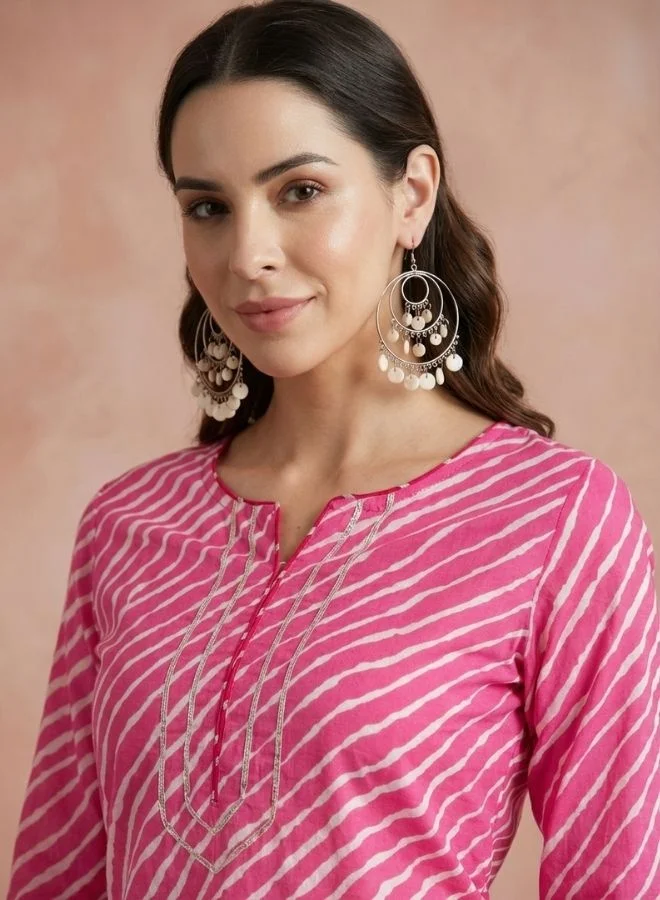 يوريس يوريس كورتا مطبوع باللون الوردي والأبيض مع بالازو ودوباتا