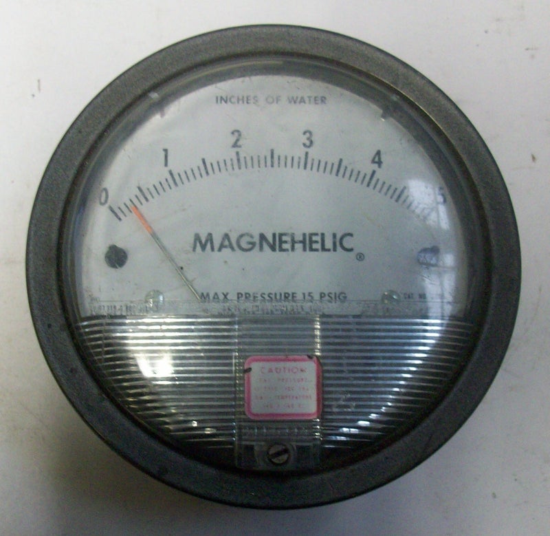 Dwyer 2005 Magnehelic Differential Pressure Gauge, Type, 0 to 5" WC, 4" - Image 1