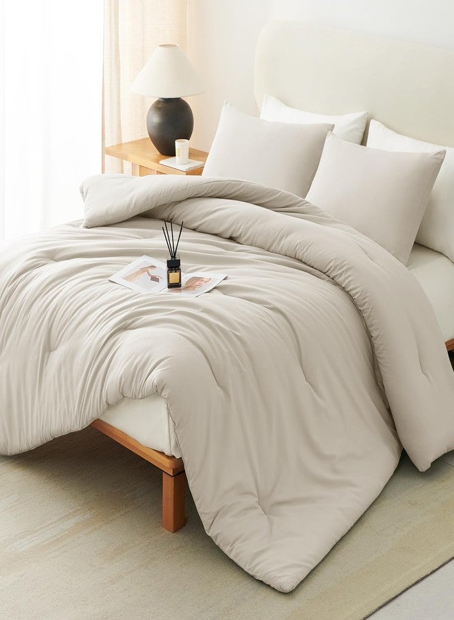 CozyLux طقم لحاف كوزي لوكس كاليفورنيا كينج بيج، 3 قطع، طقم سرير كينج صلب قابل للتنفس ومبطن، مجموعات سرير فاخرة ناعمة ومريحة مع لحاف بديل للريش و2 غطاء وسادة لجميع الفصول - Image 1