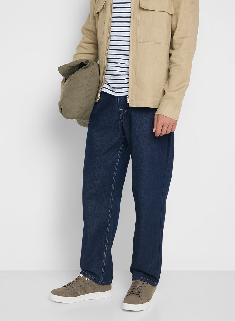 سفنتي فايف سنيكرز بتفاصيل مثقبة أساسية - Image 1