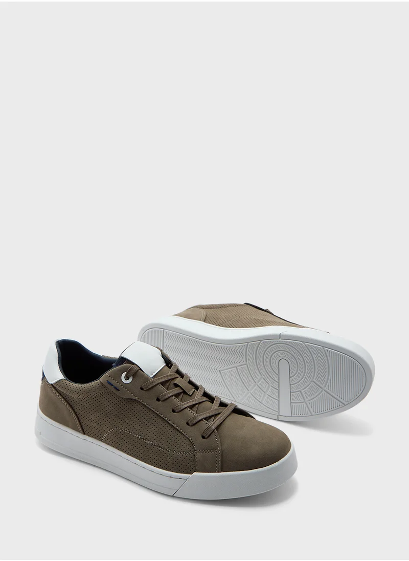 سفنتي فايف Essential Perforation Detail Sneakers