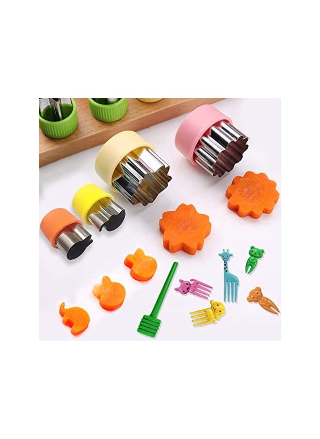 FineGood - Pcs Sandwich Cutter Set, FineGood Sandwich Cutter and Sealer Cookie Cutters Vegetable Fruit Cutters Shapes for Kids with Food Picks Brush - Image 1