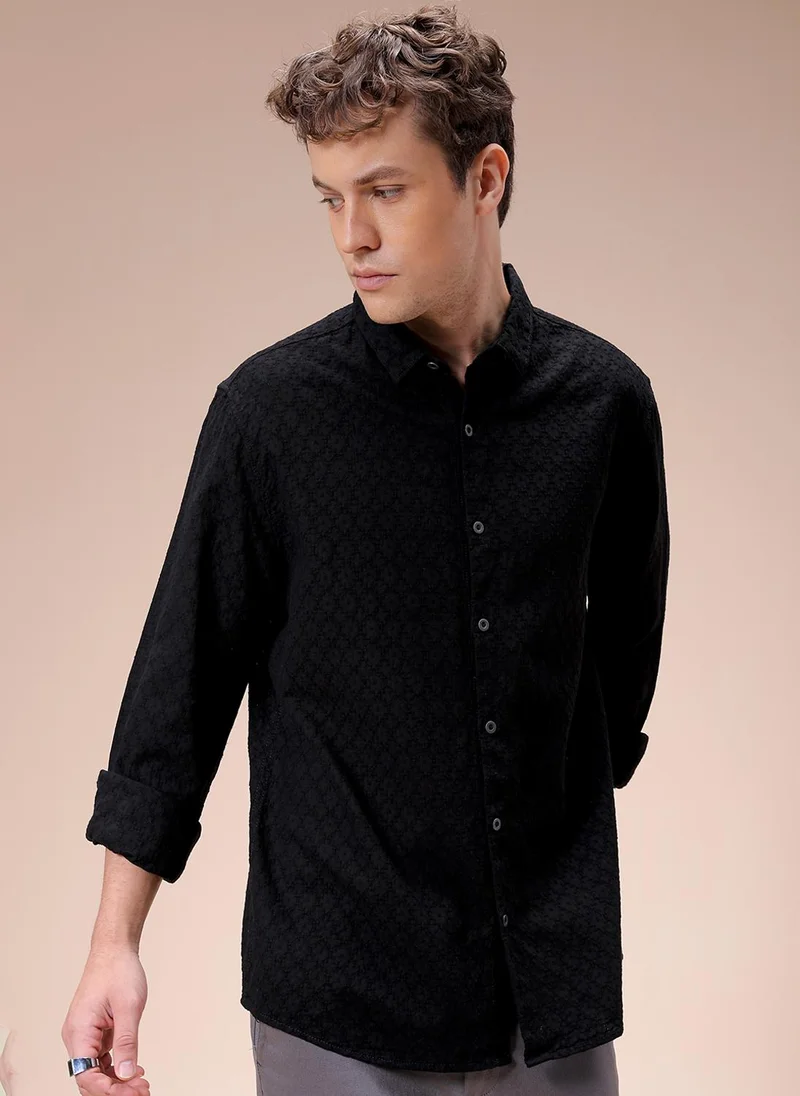 Men Regular Fit Textured Solid Full Sleeves Cutaway Collar Resort Wear Shirt
