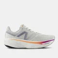 New Balance Grey