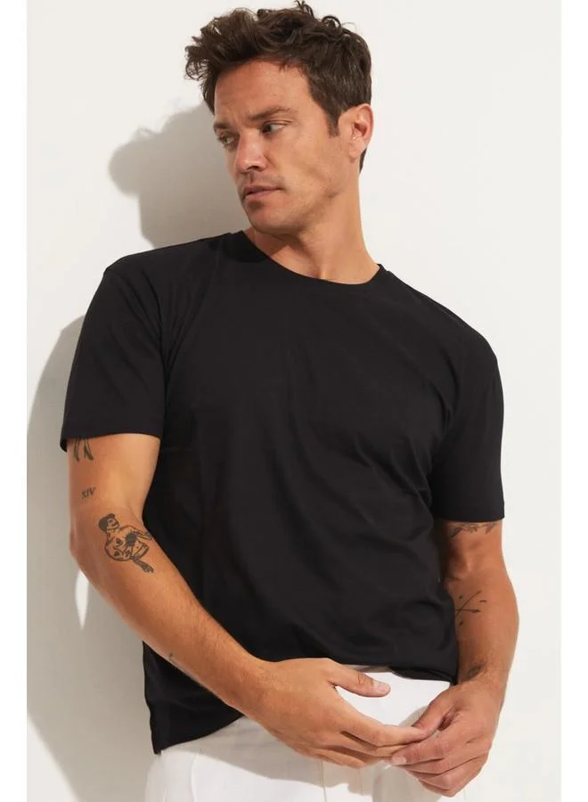 JUNE June Men Oversize Cardigan Neck Detailed Tshirt Black
