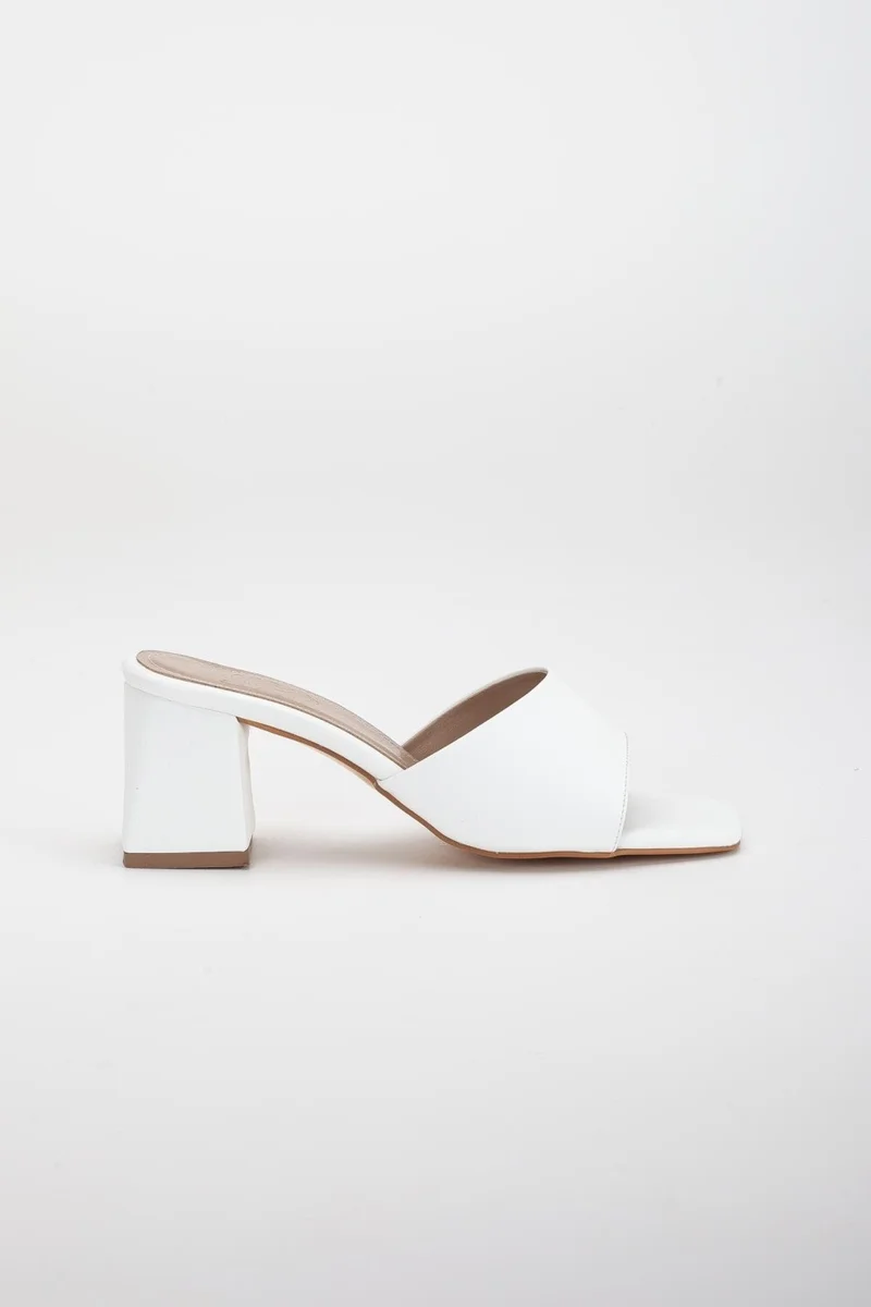 Dilimler Ayakkabı Slices Shoes Straw and Flat Tekbant White Women's Heeled Slippers