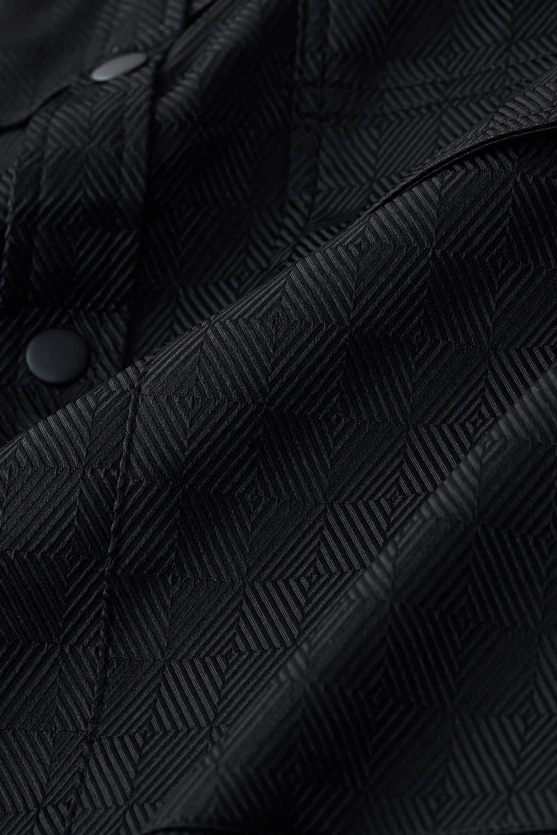 SNITCH جاكيت شيرت بجيبين بأزرار كبس مقاس كبير