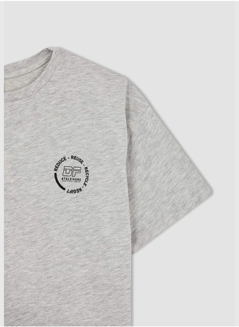 ديفاكتو Oversize Fit Short Sleeve Minimal Print T-Shirt