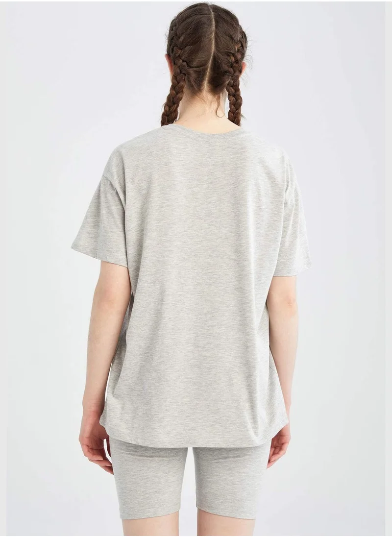 ديفاكتو Oversize Fit Short Sleeve Minimal Print T-Shirt