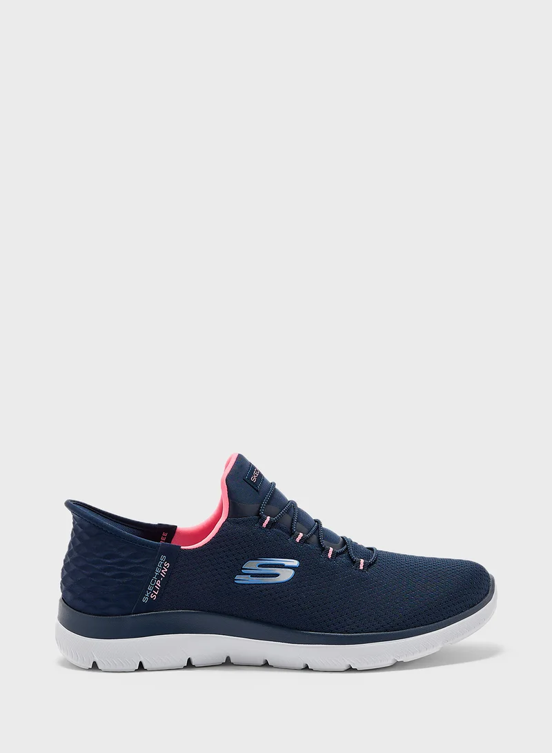 SKECHERS SUMMITS