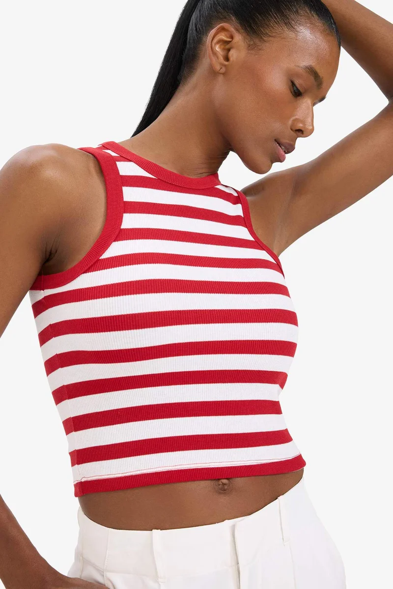 ديفاكتو Standard Fit Crew Neck Tank Top