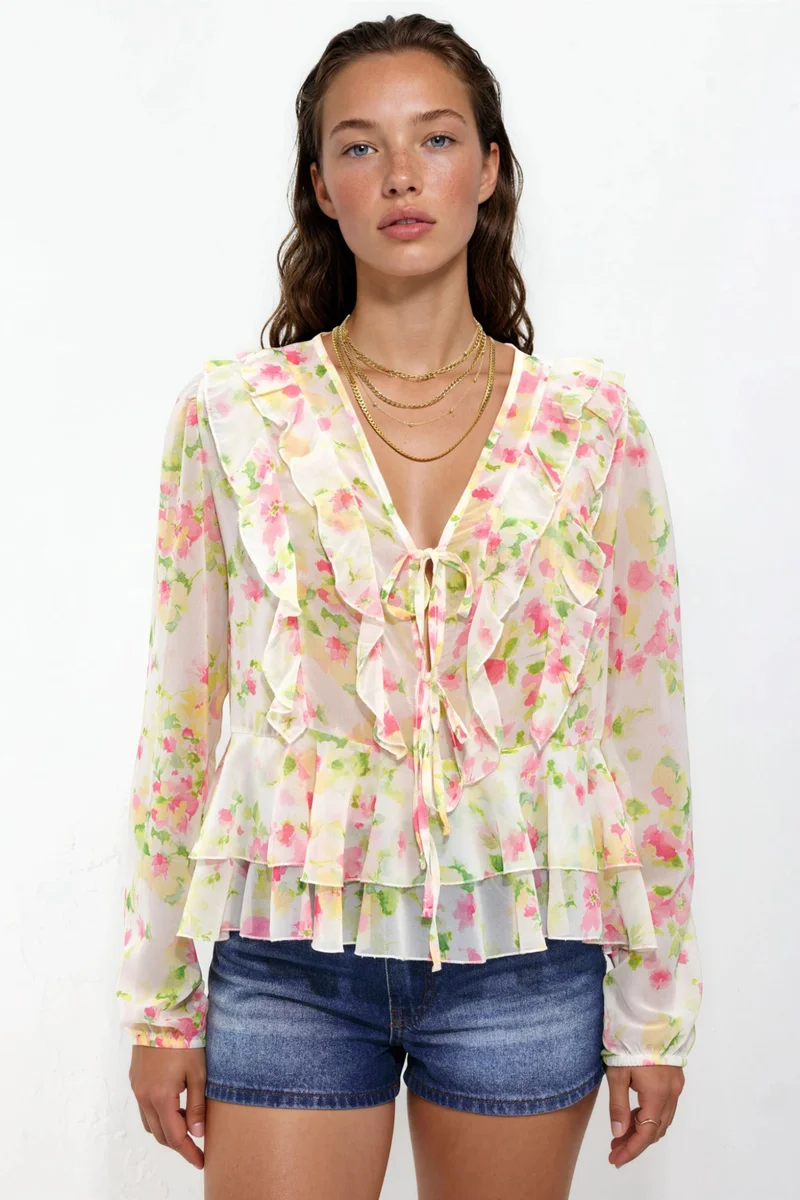 هيكاب Frilly V-Neck Patterned Blouse