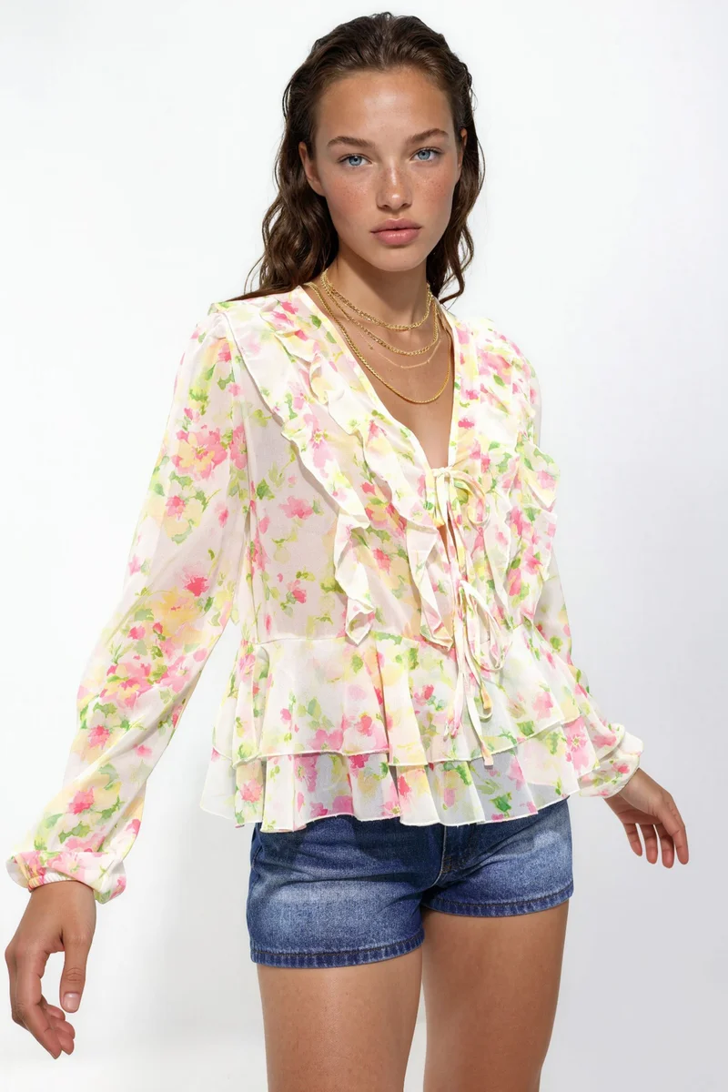 هيكاب Frilly V-Neck Patterned Blouse