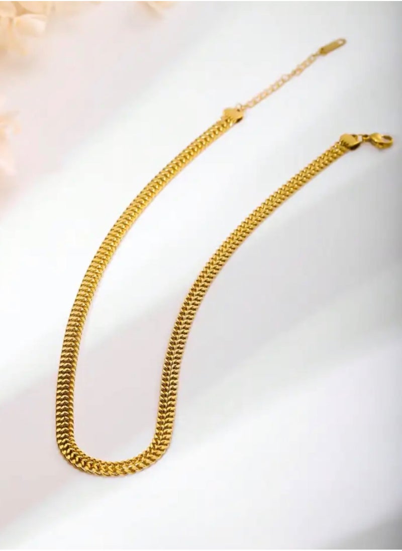 sixtyfour Elegant Stainless Steel Gold Plated Necklace For Women  - Image 4
