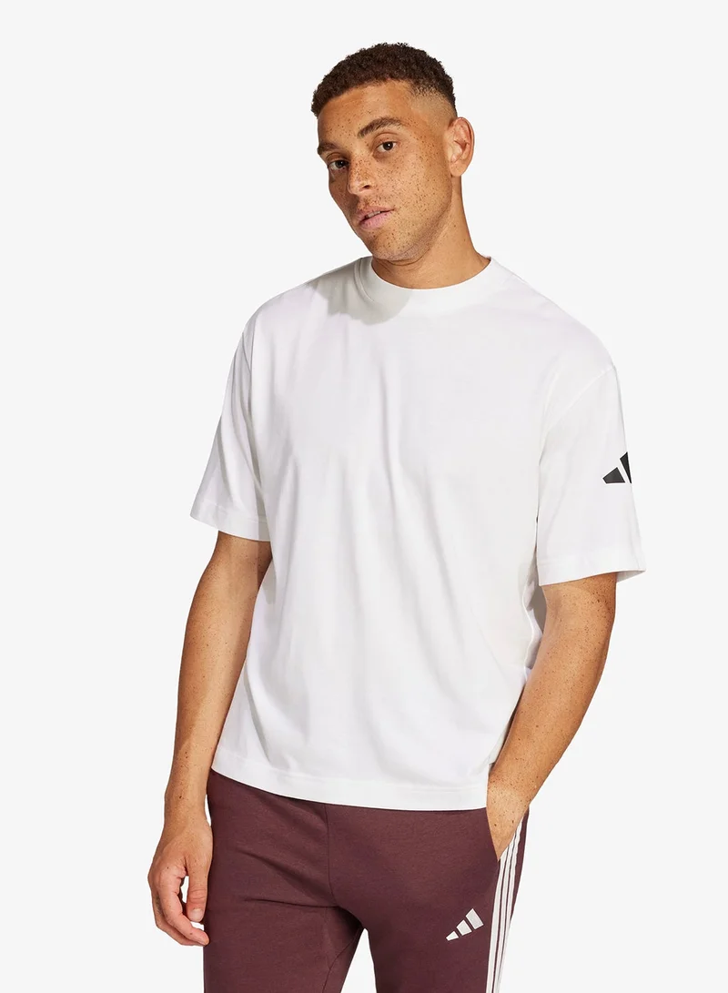 Adidas 3-Stripes Essential Logo T-Shirt