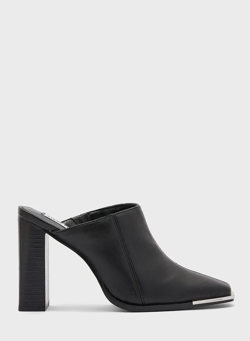 STEVE MADDEN Sadler High Heel Pumps