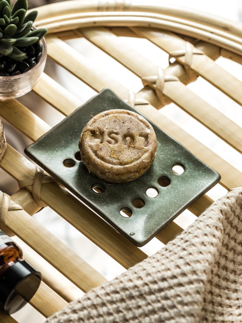 Cormomu Ceramic Soap Dish with Self Drain for Shower, Bar Soap Holder to Lift and Keep Dry, Concave Design to Prevent Slipping, Suitable for Kitchen and Bathroom, Green - Image 4