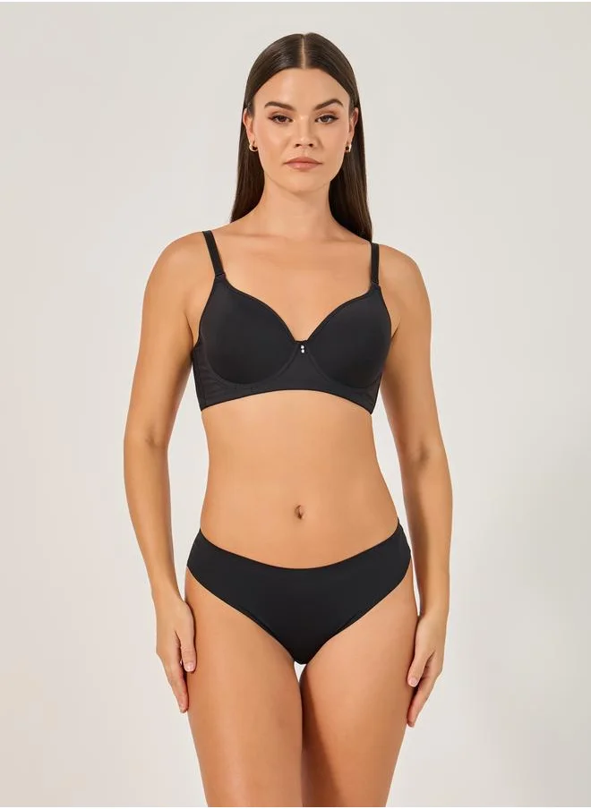 ستايلي Styli Solid Back Cut Out Detail Thong with Metal Trim