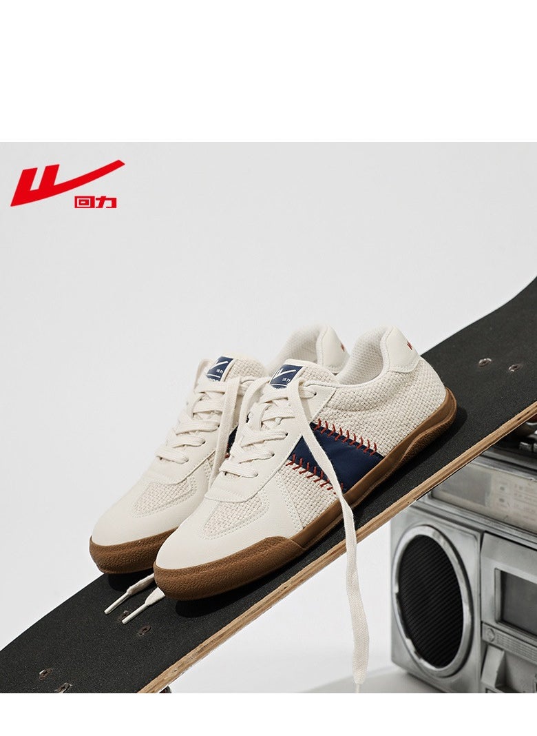 Warrior - Versatile Thin Sole Breathable Canvas Sports Shoes - Image 1