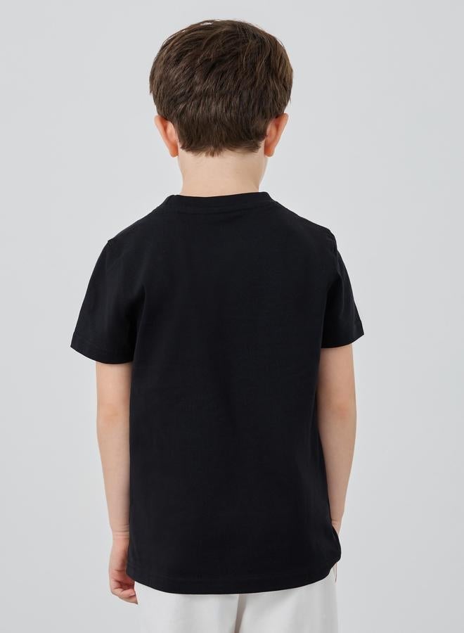 Styli Graphic Print Round Neck T-Shirt - Image 4
