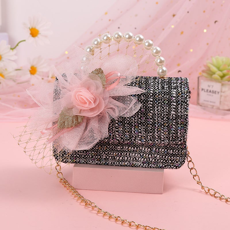 Small Chanel Style Woven Cute Fashionable New Fashionable Flower Bag Portable Crossbody Dual-Use Princess Bag For Children And Girls - Image 5