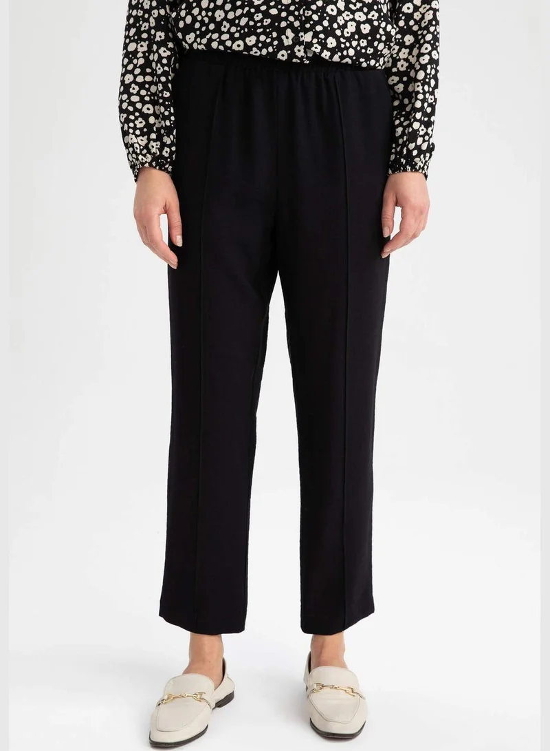 ديفاكتو Woman Woven Trousers