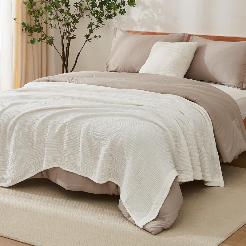يمي Cotton Blanket for Couch Breathable Gauze All Season Soft and Lightweight Muslin White Throw Blankets for Adults (White, 50x70) - Image 5