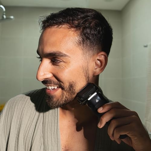 MANSCAPED® The Chairman™ PRO Men’s Electric Foil Face Shaver - Two Interchangeable Blade Heads, SkinSafe® Four-Blade Foil & Stubble Trimmer, USB-C Wireless Compatible Charging, Gentle on Neck - Image 5