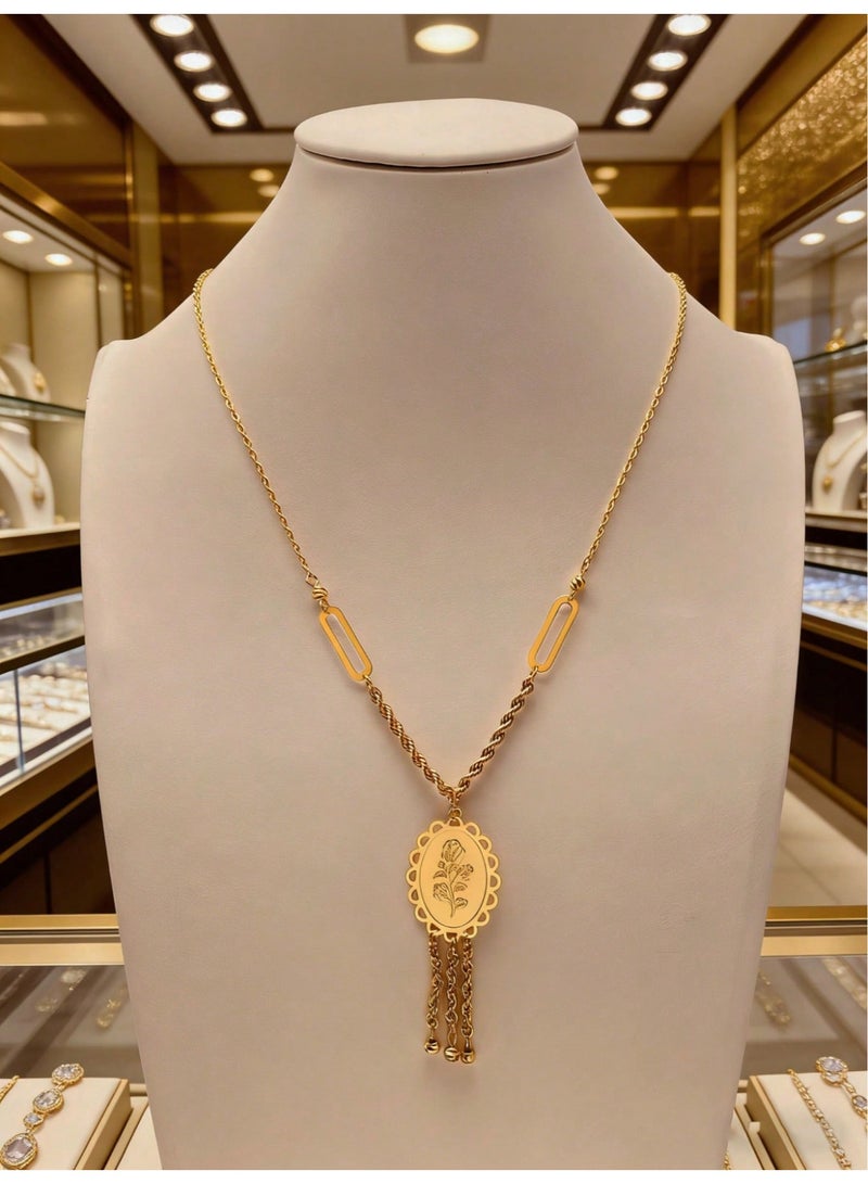 24k Gold Plated Women‘s Necklace, Luxury Gift – Round Openwork Pendant with Rose Pattern, Fine Chain, Lightweight Non-Tarnish, for Daily Wear & Gift