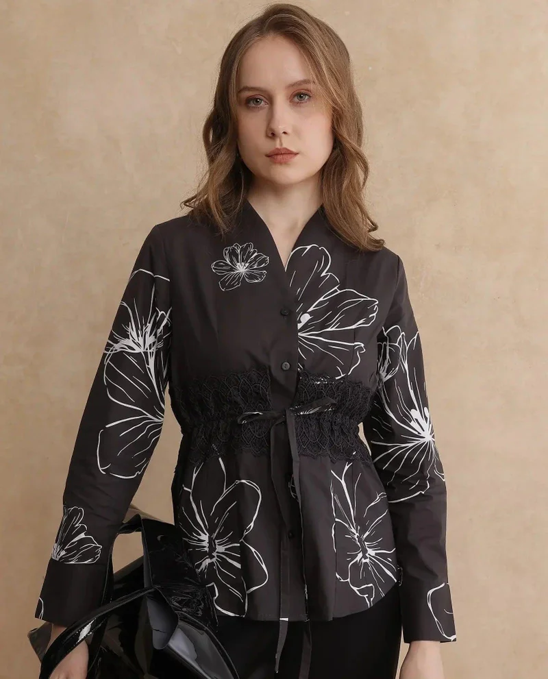 Rareism Women's Floral Printed Button-Down Top