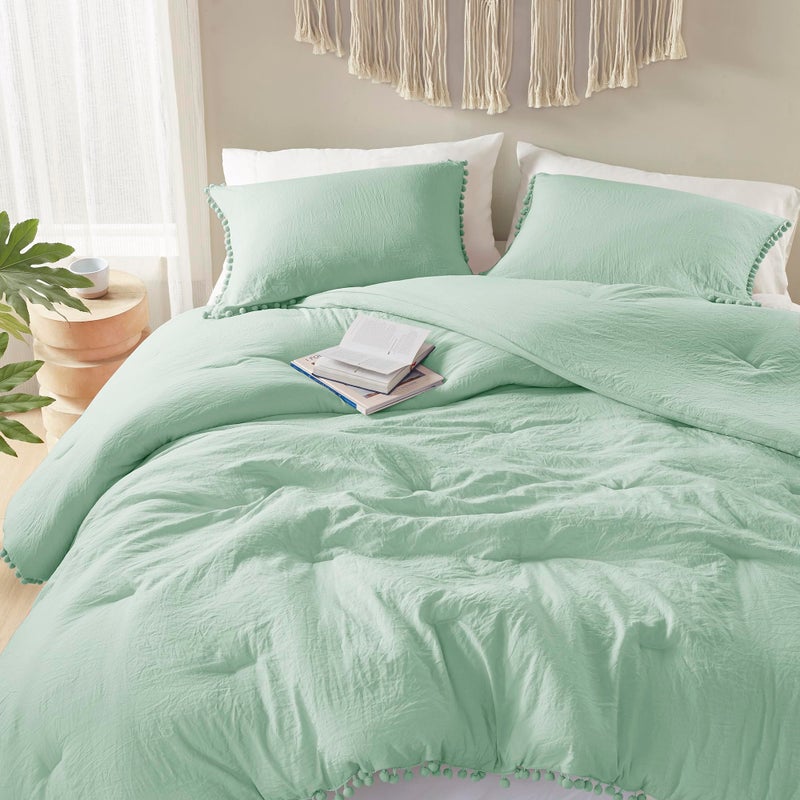 كودي Codi Sage Green Boho Twin Comforter مجموعة جمالية بوم فاخرة تصميم Freing Bedding لطيف ناعم غسول الألياف مجموعات خفيفة الوزن أنيقة 1 المعزي و 1 وسادة (68 × 90 بوصة) - Image 1