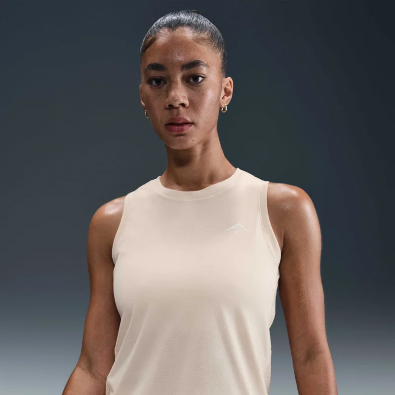 نايكي تيشيرت بلا أكمام للجري تريل دراي-فت للنساء