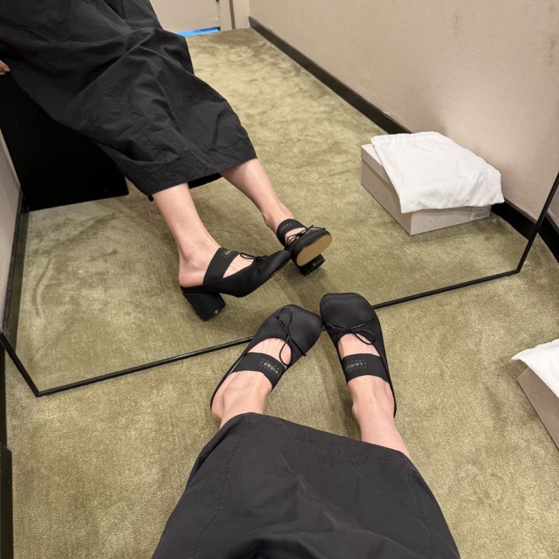 صندل ماري جين بكعب عالي أسود مع فيونكة - Image 2