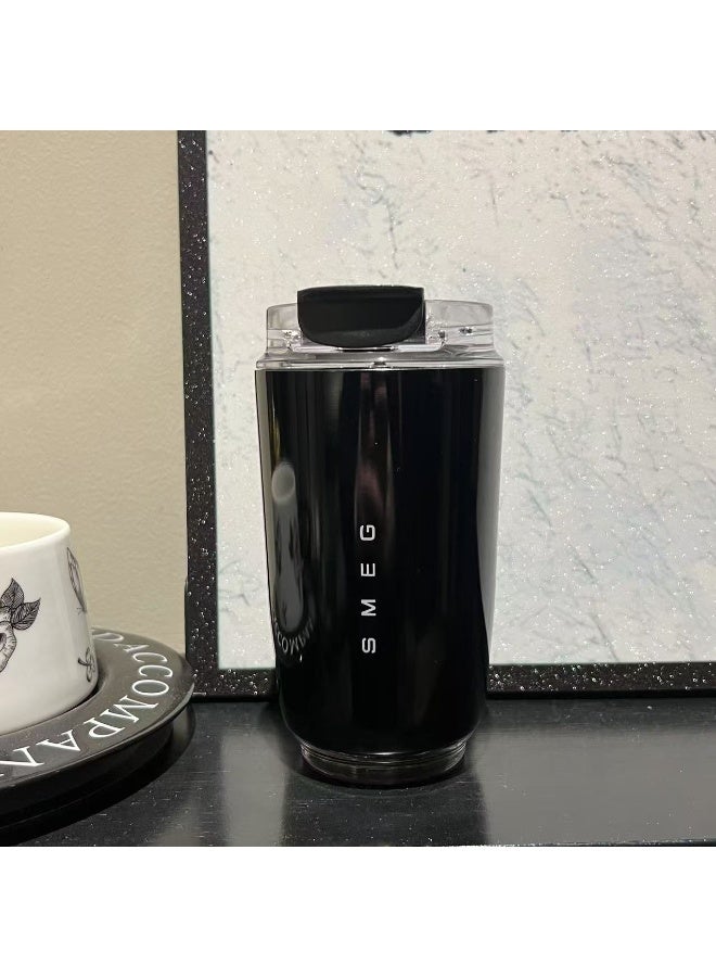 smeg كوب قهوة سفر SMEG، سعة 320 مل، كوب مشروبات مع غطاء مانع للتسرب، كوب قهوة طويل الأمد مع غطاء وقشة، ترمس قهوة سفر أسود - Image 2