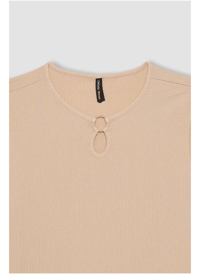 DeFacto - Woman Batwing Crew Neck Knitted Short Sleeve T-Shirt - Image 1