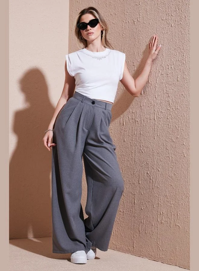 ليلا بنطلون واسع نسائي بخصر عالٍ