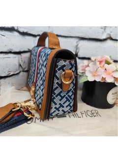 Tommy Hilfiger Plus Tommy Hilfiger Leather handbag Shoulder bag Crossbody bag Casual  - Image 3