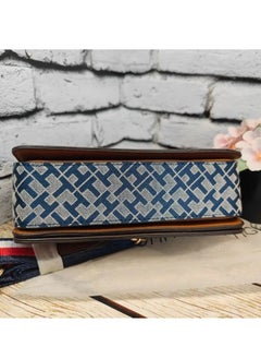 Tommy Hilfiger Plus Tommy Hilfiger Leather handbag Shoulder bag Crossbody bag Casual  - Image 4
