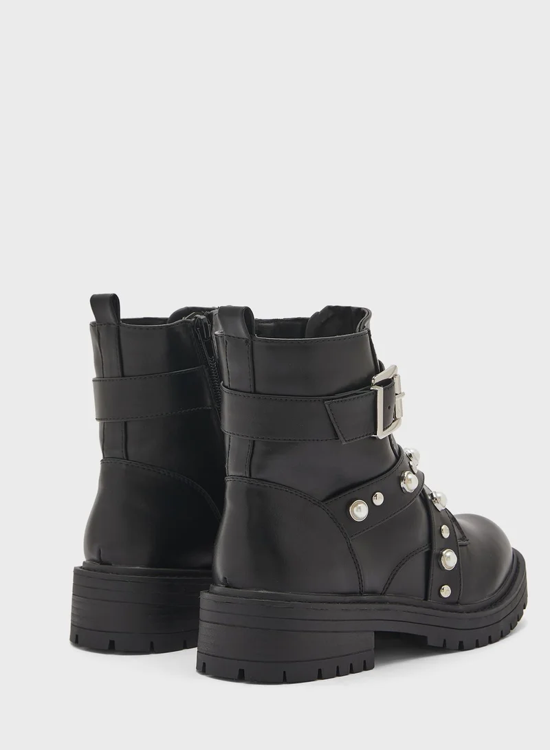 NEW LOOK Pearl Studded With Lace Up Ankle Boots