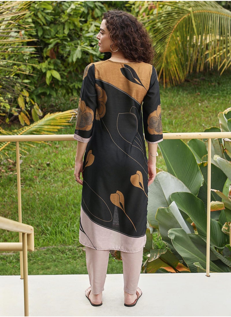  قصة Women's Onyx Black & Ivory Beige Contrast Sprig Kurta Set  - Image 4
