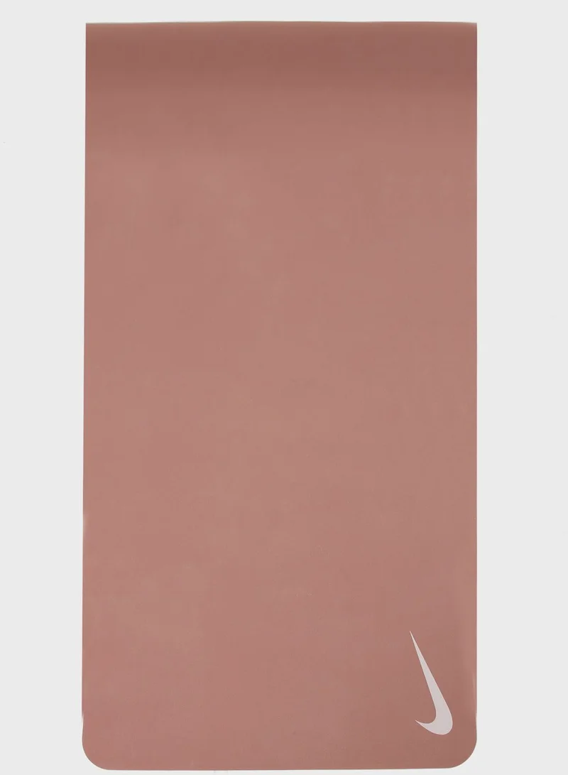 نايكي بساط يوغا قابل للعكس مقاس 4 مم