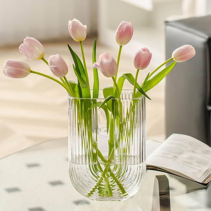 CLEAR RIBBED GLASS FLOWER VASE 7 H MODERN SMALL VASE ELLIPSE U SHAPED FLUTED STRIPED DECORATIVE VASE FIT FOR HOME LIVING ROOM TABLE DECOR OPEN511 X 236