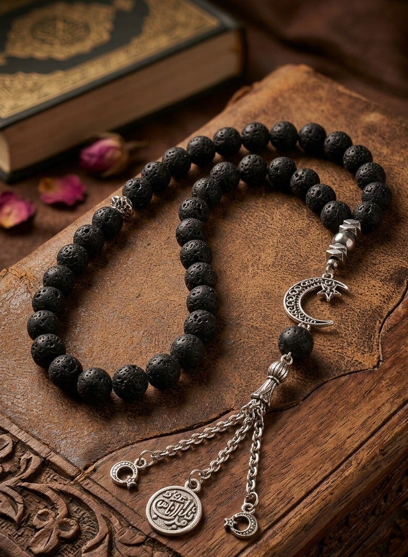 سبحة من حجر اللافا الأسود 33 حبة مقاس 10 مم  مع كيس من الجوت هدية - Image 1