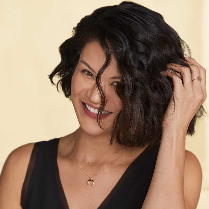 Hot Tools Pro Artist 24K Gold Marcel Iron | Long Lasting Curls, Waves (5/8 in) - Image 4