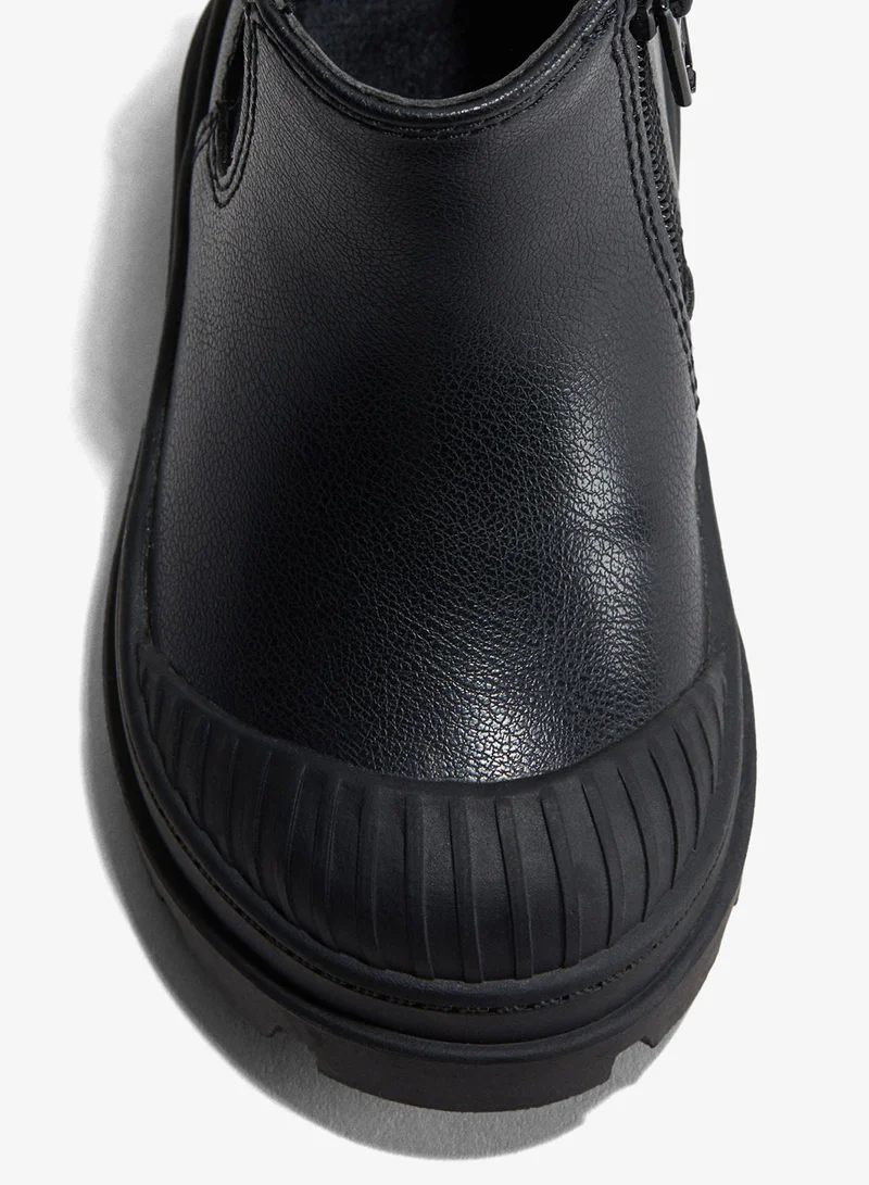 اتش اند ام بووت تشيلسي كبير