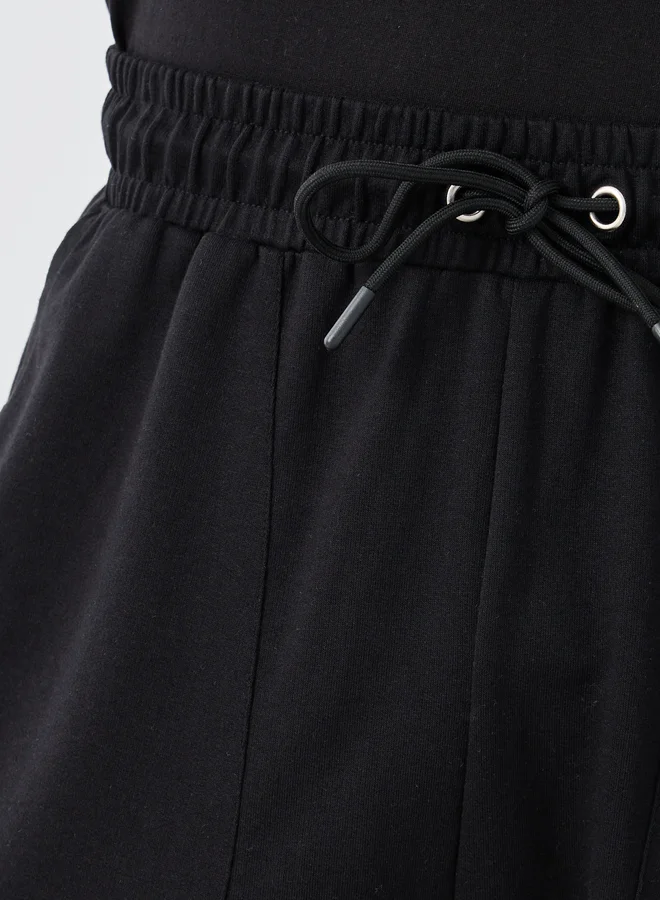 Styli Styli Pack of 2 - Solid Oversized Panelled Terry Joggers