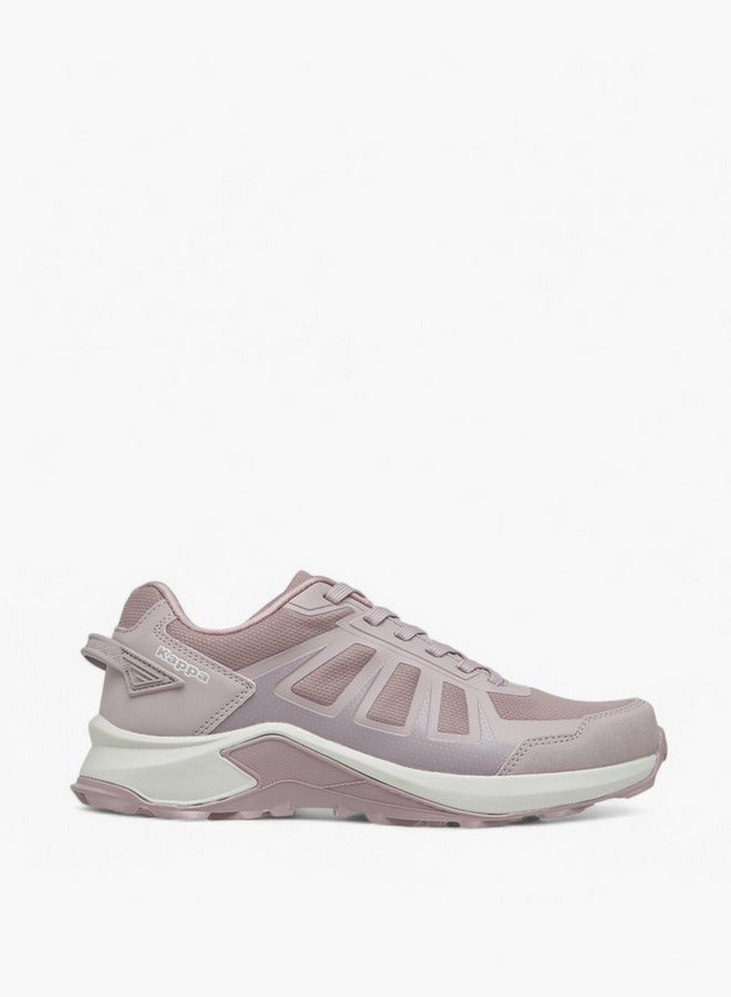 أحذية رياضية نسائية برباط ونقوش