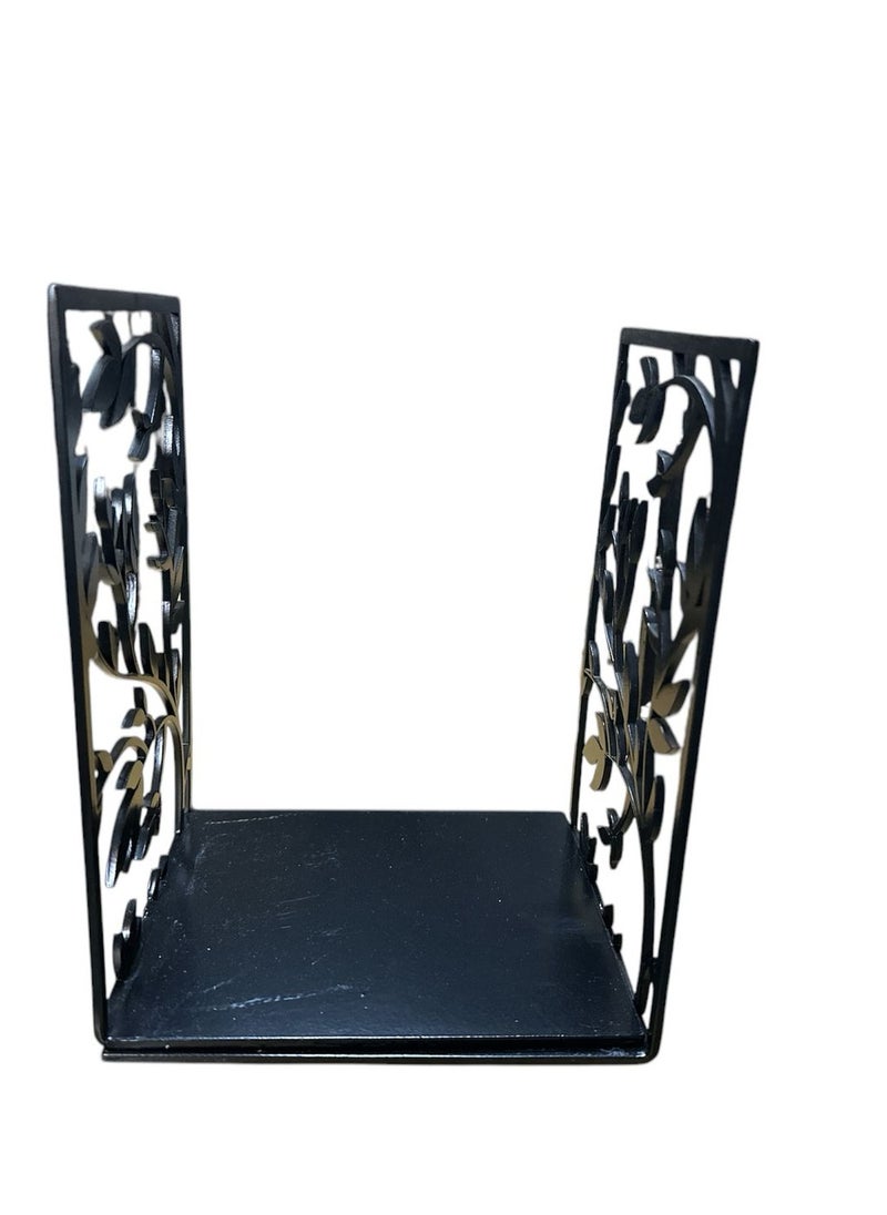 Generic An elegant book holder used to organize books and magazines in an orderly and easy way. With a modern design. 