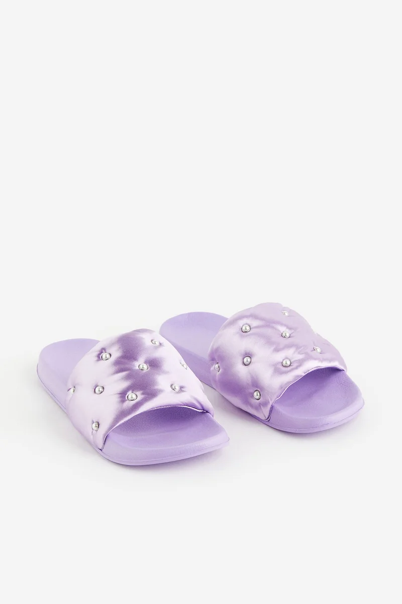 اتش اند ام شبشب من الساتان مزين بالخرز